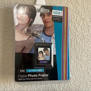 Vivitar digital photo frame keychain